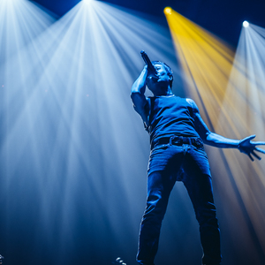 欧美人妖群交pretty
